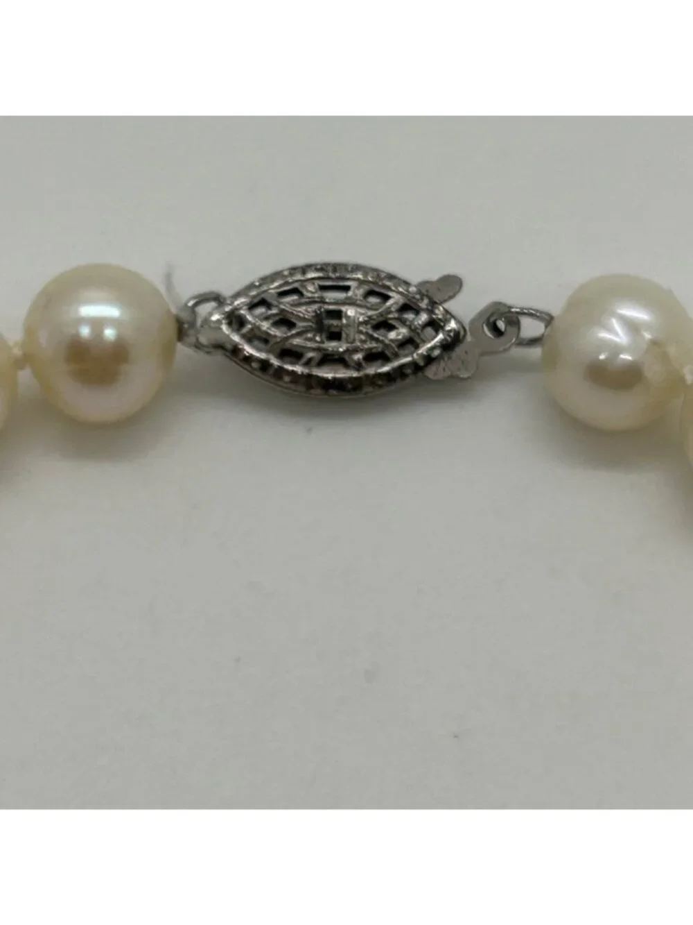 Faux Pearl Strand Bracelet Silver Tone Cream Color Filigree Clasp Elegant Weddin